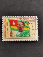 Togo 1960 - inwoner met vlag, Postzegels en Munten, Ophalen of Verzenden, Gestempeld
