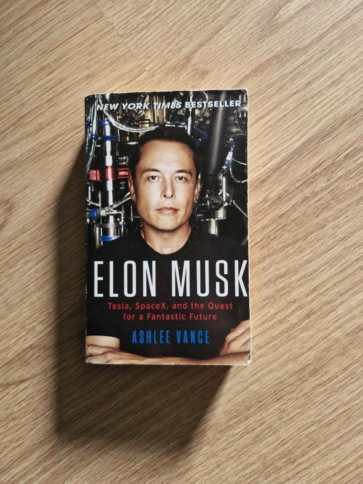 Elon Musk - Tesla, SpaceX, and the Quest for a Fantastic Fut, Boeken, Biografieën, Gelezen, Ophalen of Verzenden