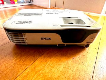 EPSON  Beamer EB-W12 beschikbaar voor biedingen