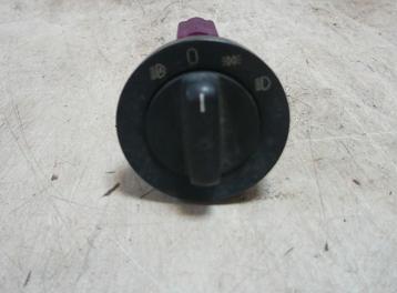 LICHTSCHAKELAAR BMW 5 serie (E39) (61.31-8-909-779) beschikbaar voor biedingen