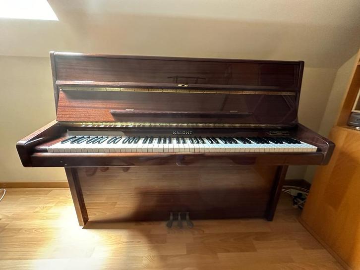 Piano Knight K10, Muziek en Instrumenten, Piano's, Gebruikt, Piano, Bruin, Ophalen