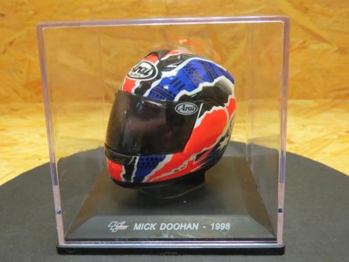 Mick Doohan Arai helmet 1998 1:5, Hobby en Vrije tijd, Modelauto's | 1:5 tot 1:12, Nieuw, Overige typen, 1:5 t/m 1:8, Ophalen of Verzenden