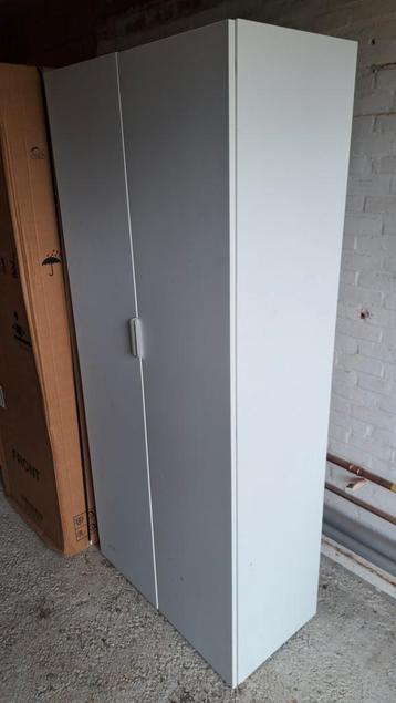 Ikea kast beschikbaar voor biedingen
