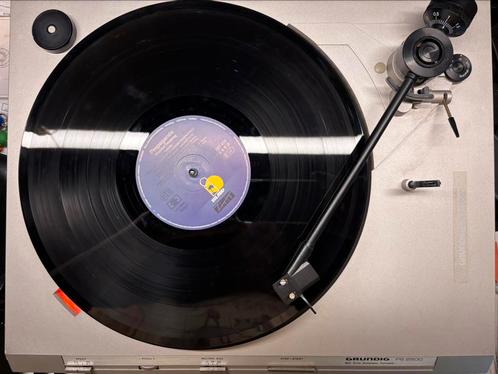 GRUNDIG PS2500 platine vinyle 1981 rénovée, Audio, Tv en Foto, Platenspelers, Refurbished, Platenspeler, Overige merken, Pitch-regelaar