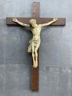 Groot Kruisbeeld (79 cm) uit klooster, Antiek en Kunst, Ophalen