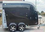Carliner bucker M 2 p van 2016 mooi trailer, Ophalen, Zo goed als nieuw, Polyester, 2-paards trailer