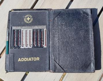 Vintage dubbelzijdige Addiator mechanische rekenmachine beschikbaar voor biedingen