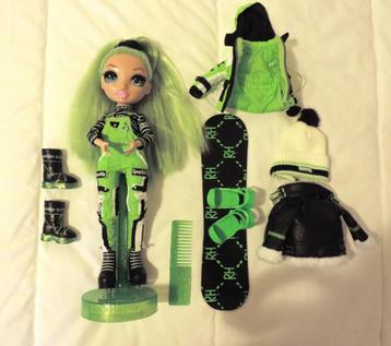 Pop : Rainbow High Fashion Winter Break Doll beschikbaar voor biedingen