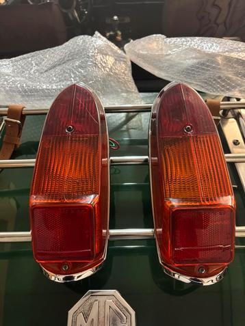 Set achterlichten MGB Lucas L840 chroom .Verkeerde aankoop. beschikbaar voor biedingen