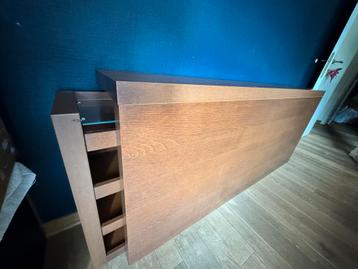 Ikea achterbord/kast hoofdeinde + kaptafel/ontbijttafel Malm beschikbaar voor biedingen
