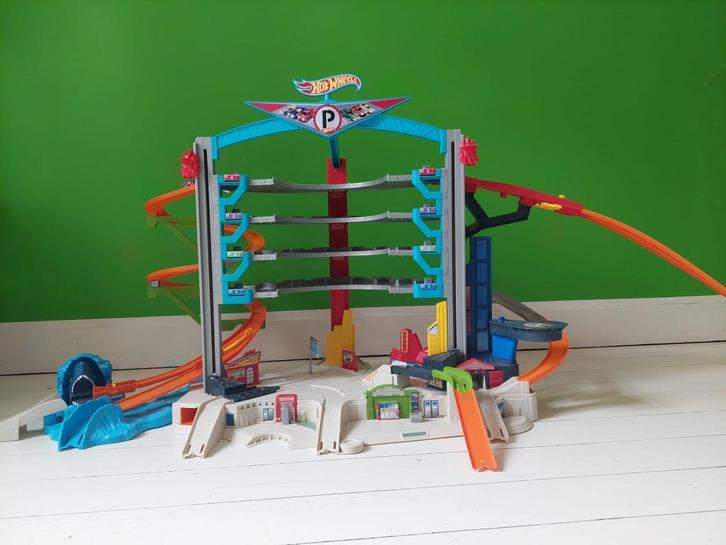 Hot Wheels Ultimate Garage, Kinderen en Baby's, Speelgoed | Racebanen, Gebruikt, Racebaan, Handmatig, Hot Wheels, Zelf te bouwen