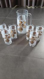 Karaf met 6 glazen, Enlèvement