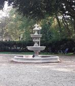 Engelse fontein met rand, Tuin en Terras, Ophalen of Verzenden, Nieuw, Beton, Fontein