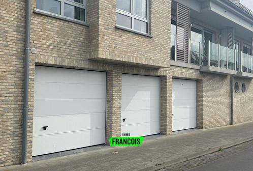 Garage te koop in Bredene, Immo, Garages en Parkeerplaatsen