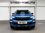 Skoda Kamiq Kamiq 1.5TSI DSG CAMERA*NAV*DAB*CARPLAY*LED*CC*P, Auto's, Stof, 4 cilinders, 1776 kg, Blauw