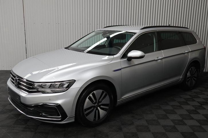 Volkswagen Passat Variant GTE 1.4 TSI Plug-in Hybrid DSG GP, Auto's, Volkswagen, Passat, ABS, Adaptive Cruise Control, Airbags
