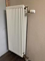 Radiator 40 x 90h met dubbele geribte platen!, Doe-het-zelf en Bouw, Verwarming en Radiatoren, 60 tot 150 cm, Zo goed als nieuw