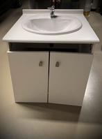 GRATIS  wastafelkast  incl lavabo & kraan, Huis en Inrichting, Badkamer | Badkamermeubels, Ophalen, Gebruikt, Wastafelkast