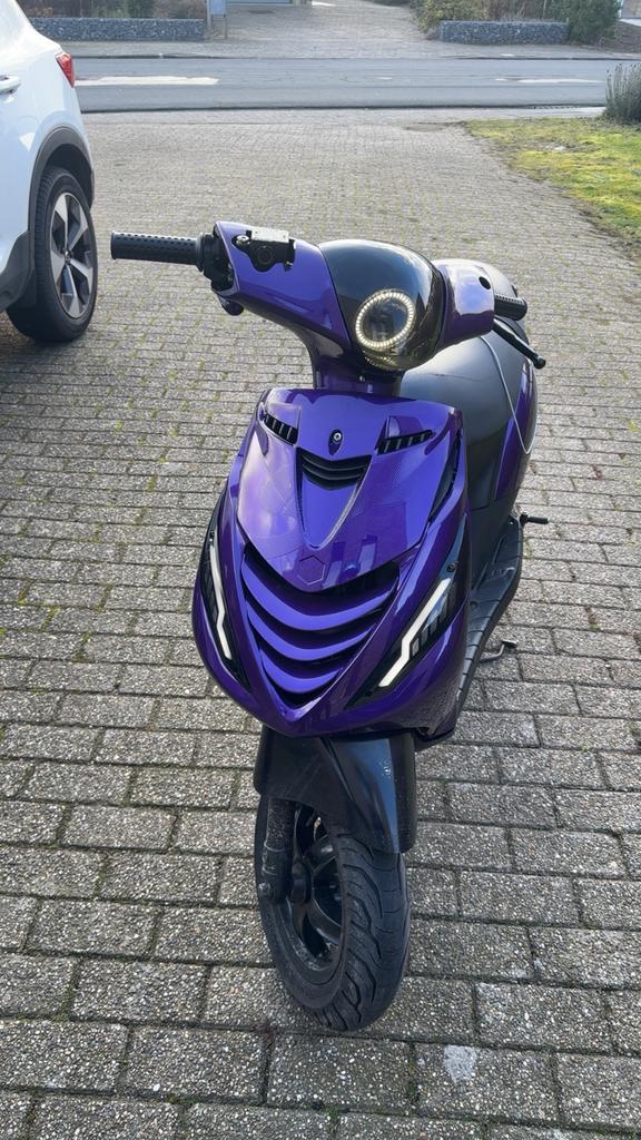 Piaggio zip 70cc 2t a klasse, Fietsen en Brommers, Scooters | Piaggio, Zo goed als nieuw, Zip, Ophalen