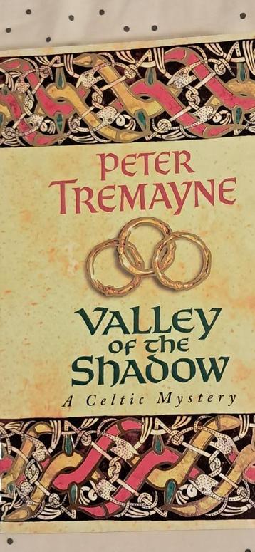 Boek roman historisch Engels ´Valley of the Shadow´ beschikbaar voor biedingen