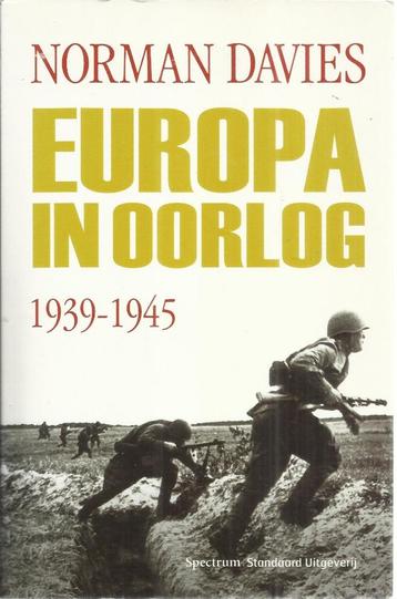 EUROPA IN OORLOG 1939 - 1945  - NORMAN DAVIES