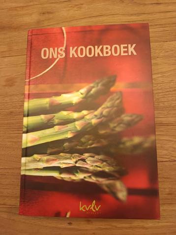 Ons kookboek ,nooit gebruikt altijd in de kast gestaan . beschikbaar voor biedingen