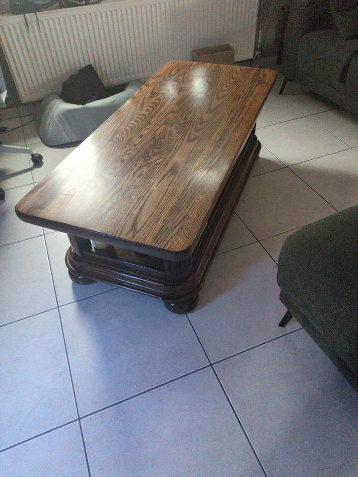 Ancienne table basse en bois massif, Maison & Meubles, Tables | Tables de salon, Enlèvement