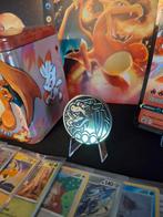 Charizard verzamelset met map en vele extra's, Ophalen of Verzenden, Zo goed als nieuw