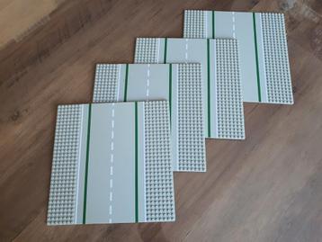 4x legoland baanplaten recht beschikbaar voor biedingen