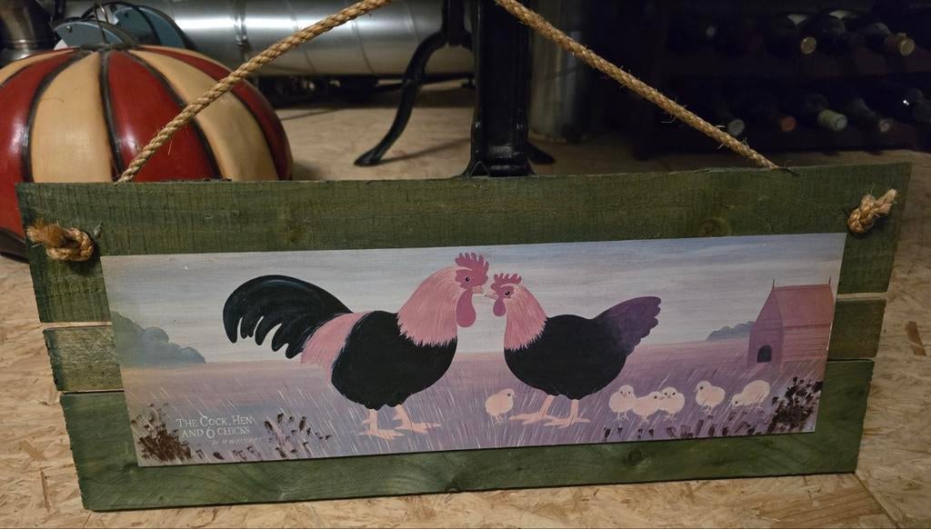 Cadre en bois unique avec coq et poule et leurs 6 poussins, Antiquités & Art, Art | Autres Art, Enlèvement ou Envoi
