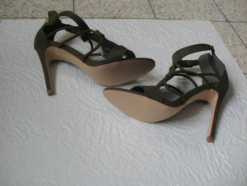 chaussure ouverte pour ceremonie ou autres totalement neuf, Vêtements | Femmes, Chaussures, Neuf, Chaussures à haut talons, Vert