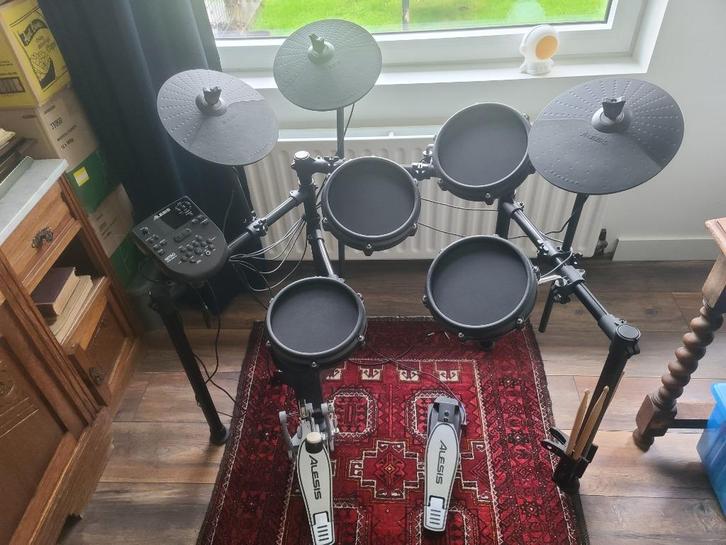 Drumstel Alesis Nitro Mesh, Muziek en Instrumenten, Drumstellen en Slagwerk, Zo goed als nieuw, Overige merken, Elektronisch, Ophalen