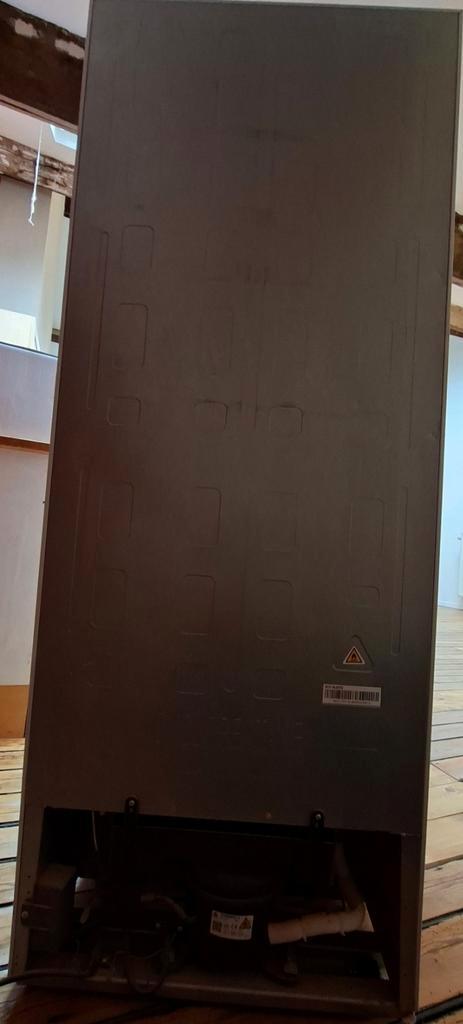 Frigo 50€ acheté en 2021, Electroménager, Réfrigérateurs & Frigos, Comme neuf, Sans bac à congélation, 200 litres ou plus, 140 à 160 cm