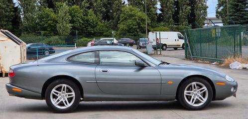 Jaguar XK8 4.2benz boite auto V8 full options 240mkm 7999€, Auto's, Jaguar, Particulier, XK, Benzine, Euro 4, Coupé, 3 deurs, Automaat