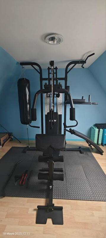 Krachtstation Dione, Sport en Fitness, Ophalen, Zo goed als nieuw, Benen, Krachtstation