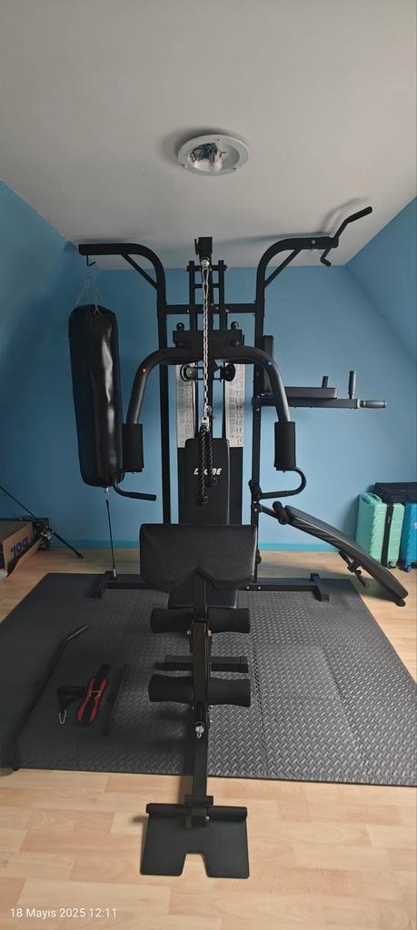 Krachtstation Dione, Sport en Fitness, Fitnessapparatuur, Zo goed als nieuw, Krachtstation, Armen, Benen, Borst, Buik, Rug, Ophalen