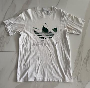 Heren Adidas t-shirt  beschikbaar voor biedingen