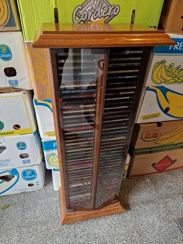 Volledig gevulde CD toren lot verzameling  beschikbaar voor biedingen