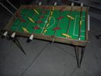 vintage voetbaltafel als decoratie oude kicker mancave, Ophalen of Verzenden