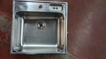 Inox spoel uit giet bak  56/56 CM  beschikbaar voor biedingen