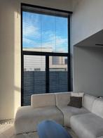 2 aluminium jaloezieën, Maison & Meubles, Ameublement | Rideaux & Stores à lamelles, Enlèvement, Comme neuf, Noir