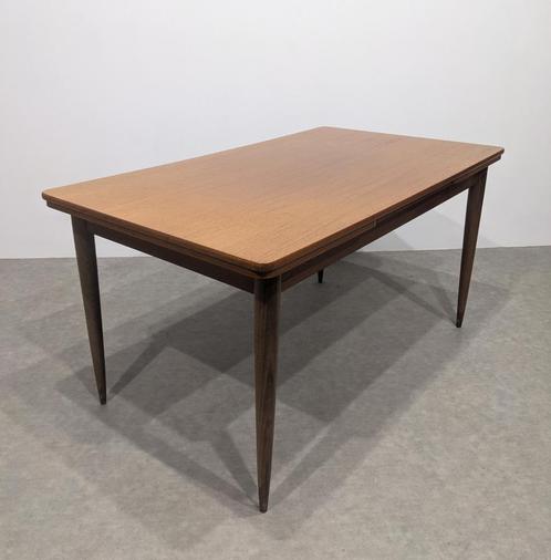 Scandinavische vintage eettafel, Antiek en Kunst, Antiek | Meubels | Tafels, Ophalen