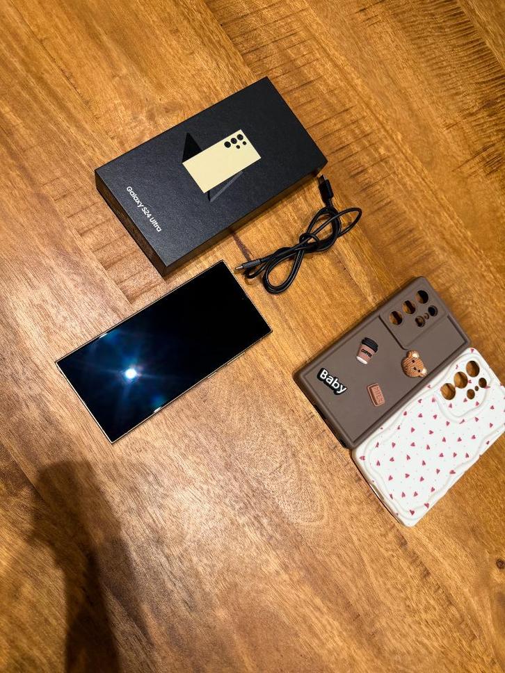 Samsung Galaxy S24 Ultra, Télécoms, Téléphonie mobile | Samsung, Comme neuf, Galaxy S24, 256 GB, Écran tactile, Android OS, Enlèvement