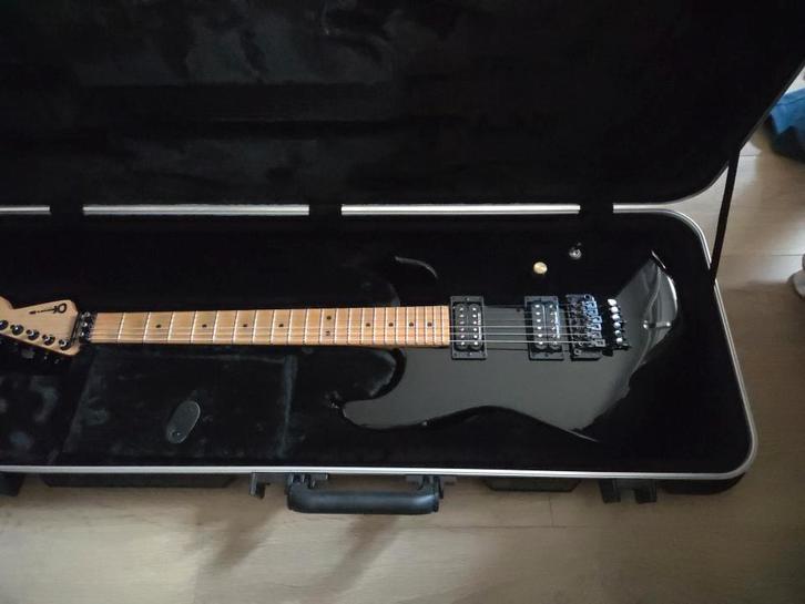 Charvel san dimas usa en model 1 japan, Musique & Instruments, Instruments à corde | Guitares | Électriques, Comme neuf, Solid body