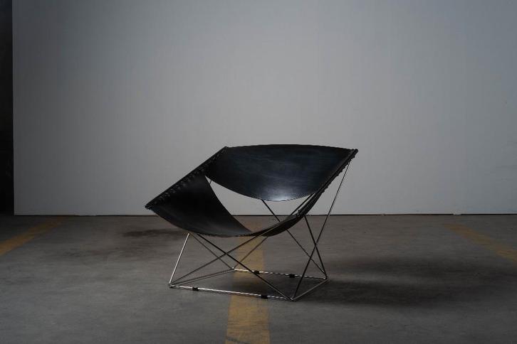 Pierre Paulin - Artifort F675 Butterfly chair, Huis en Inrichting, Fauteuils, Gebruikt, Leer, Metaal, 75 tot 100 cm, Ophalen