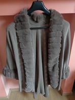 Cape Bruin (1 maat), Ophalen of Verzenden, Zo goed als nieuw, Bruin, Jas of Mantel