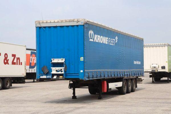 Veiling: Opleggers en Containerchassis, Auto's, Vrachtwagens, Bedrijf, DAF, Ophalen