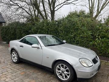 Mercedes SLK Cabrio 108000 KM airco cuir 4700€, Autos, Cuir, Argent ou Gris, Achat, Entreprise