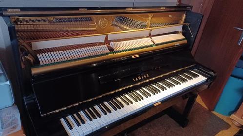 Piano Yamaha U1 M, Muziek en Instrumenten, Piano's, Gebruikt, Piano, Zwart, Hoogglans, Ophalen