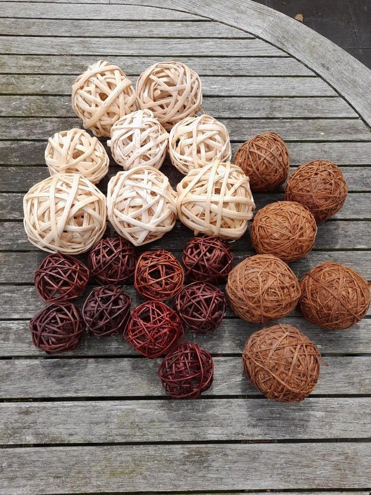 Boules d´osier pour décorer ou bricolage, Hobby & Loisirs créatifs, Bricolage, Utilisé, Autres types, Enlèvement ou Envoi